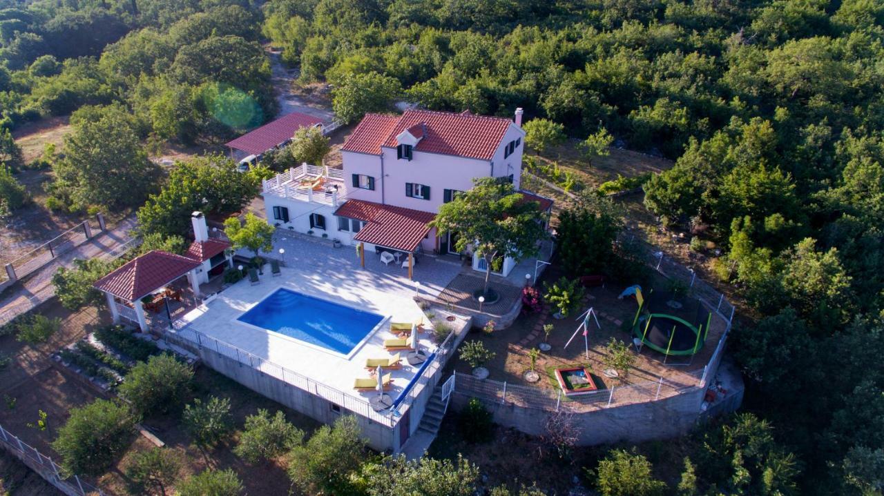 Holiday Home Koprivno Екстериор снимка